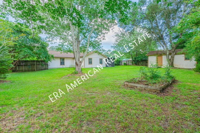 Building Photo - 520 Kumquat Ave