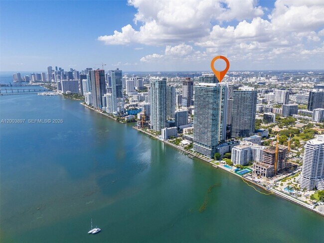 Building Photo - 650 NE 32nd St