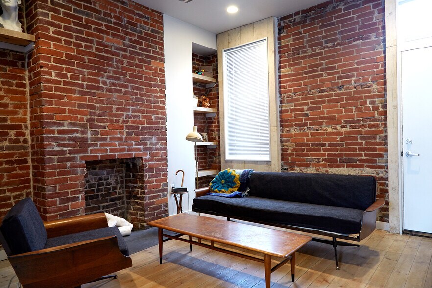 Building Photo - 3343 Ligonier St