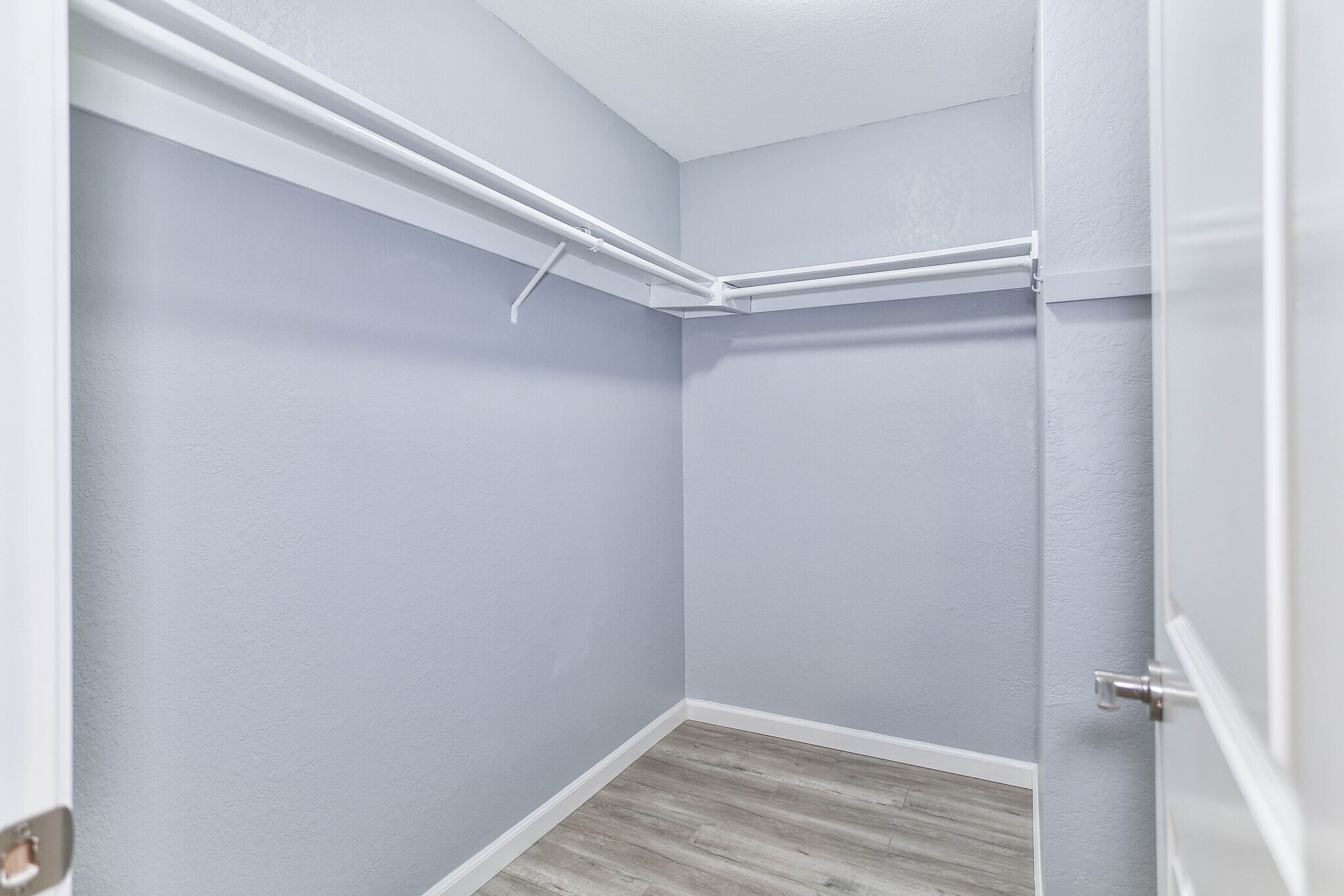 Walk in Closet - 47112 Warm Springs Blvd