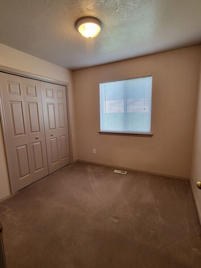 Building Photo - Cute Nampa Home
