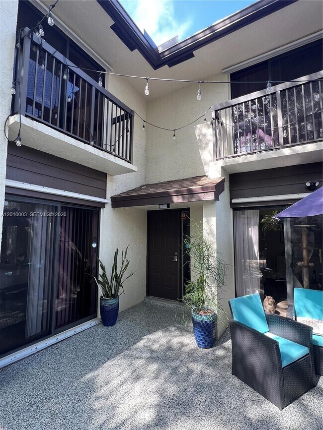 Building Photo - 3357 Cocoplum Cir