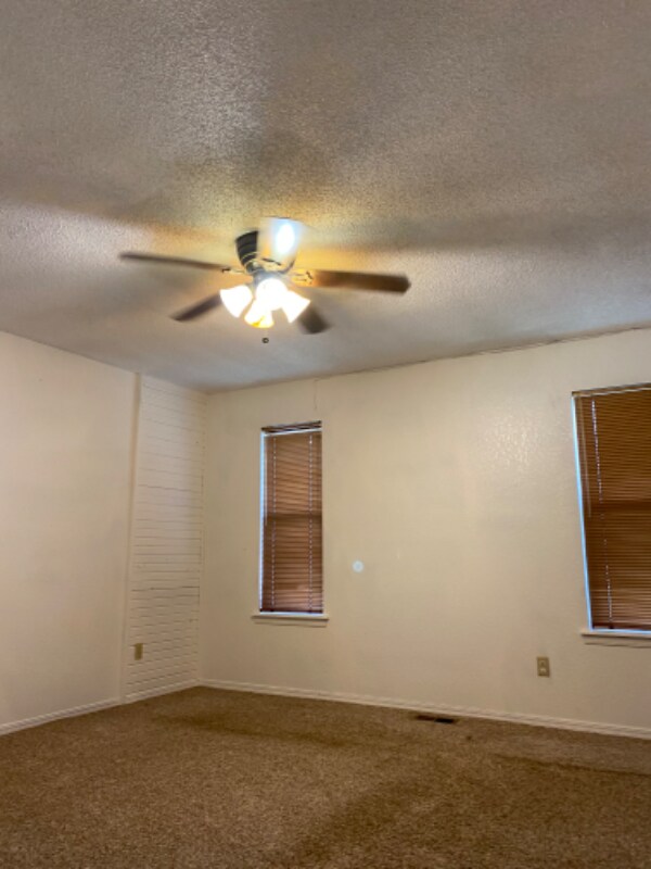 Building Photo - 7505 Cecilia Pl