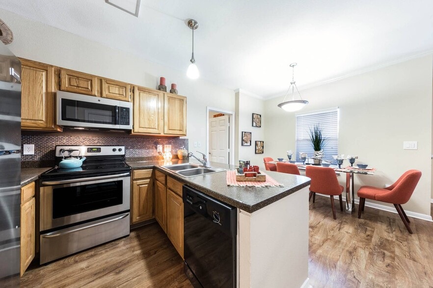 Building Photo - Pavilions at Northshore Apartment Homes