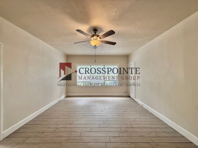 Building Photo - Beautiful 4 bedroom 2 bath home in the heart of Tyler!