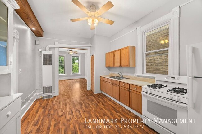 Building Photo - 1124 N Wolcott Ave