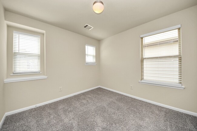 Building Photo - 19245 Reiner Gln Ct
