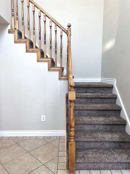 Building Photo - 2526 Dalton Dr