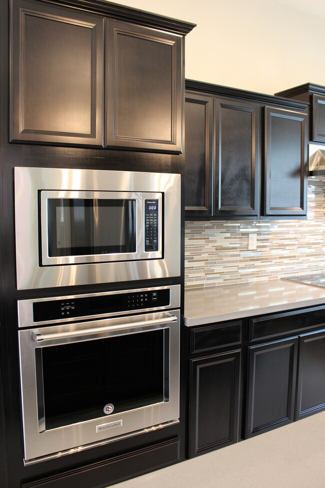 Building Photo - 26 Irby Ranch Dr