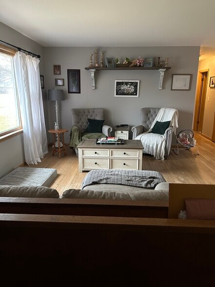 Building Photo - 2010 Richard St