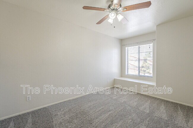 Building Photo - 1441 W Shellfish Dr