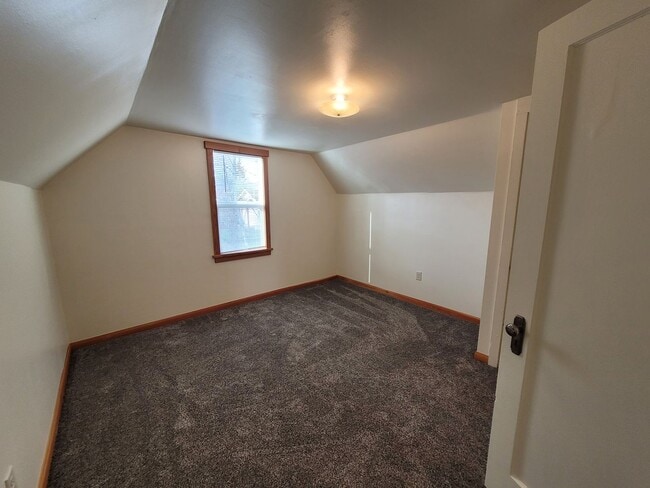 Building Photo - Whitefish 4 bedroom Unfurnished Home