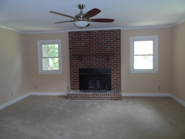 Building Photo - 4712 Stafford Dr