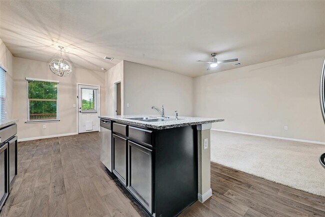 Building Photo - 6301 Wideleaf Dr