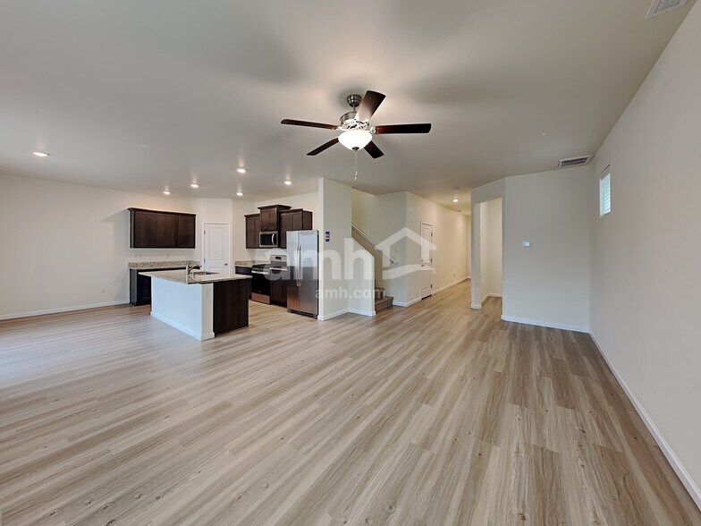 Building Photo - 1221 W 17th Ave