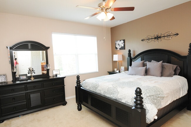 Building Photo - 3716 Parkridge Cir