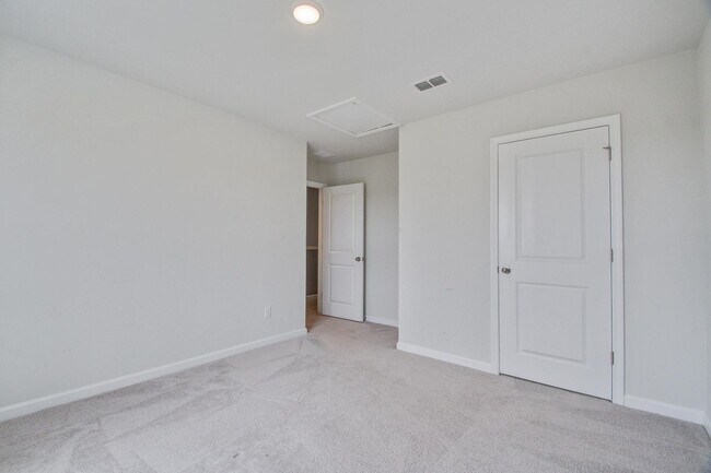 Building Photo - Beautiful Four Bedroom Home in Nexton
