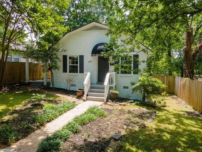 Building Photo - **REMODELED EAST NASHVILLE BUNGALOW IN HIG...