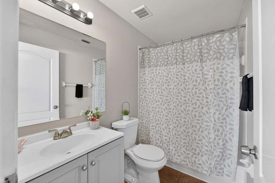 Building Photo - 508 Sonoma Dr