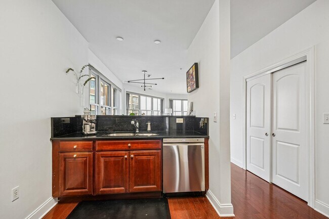 Building Photo - 22 Ave at Port Imperial