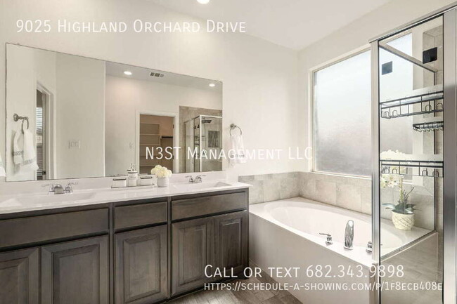 Building Photo - 9025 Highland Orchard Dr