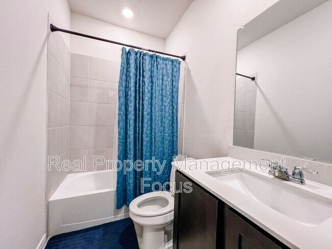 Building Photo - 7321 Bledington Ln