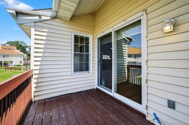 Building Photo - 3911 Whispering Hills Dr