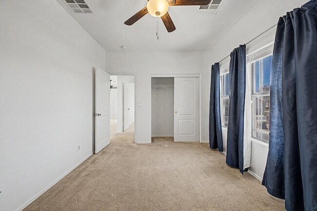 Building Photo - 16121 N 168th Ave