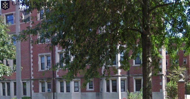 Building Photo - 1203 Beacon St