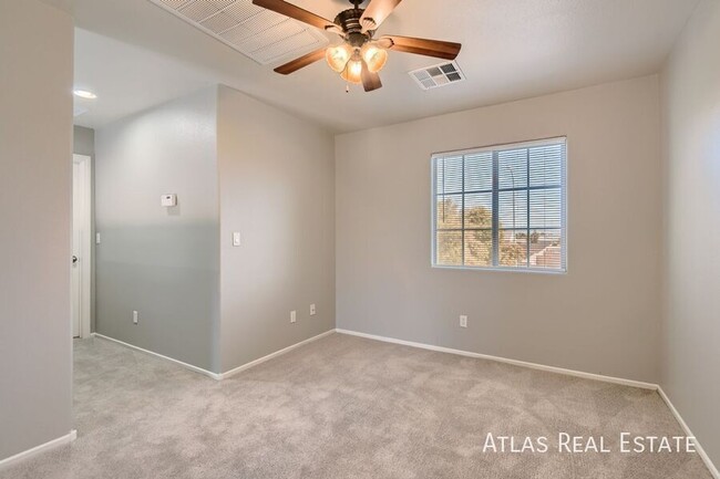 Building Photo - 5821 Alisa Roberts St