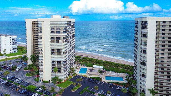 Building Photo - 9500 S Ocean Dr