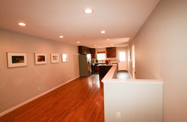 Building Photo - 5019 W 34th Ave