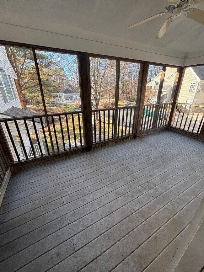 Building Photo - Beautiful 3-Bedroom, 2.5-Bathroom Condo at...
