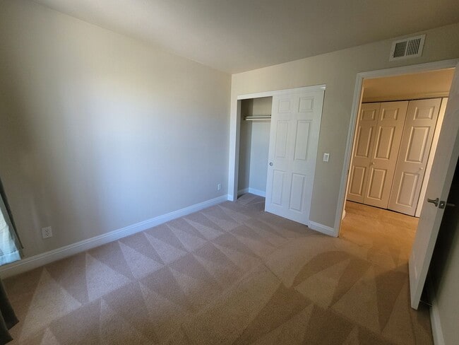 Building Photo - 2801 N Rainbow Blvd