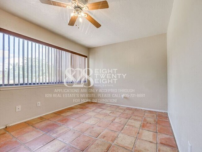 Building Photo - *AVAILABLE NOW!* Spacious 3 Bed/2.5 Bath Condo in East Norman!