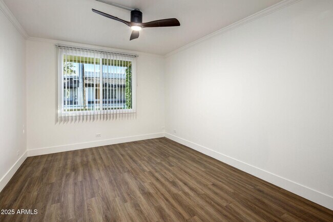 Building Photo - 6936 E 3rd St