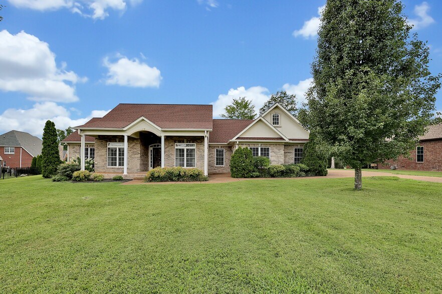 Primary Photo - 614 Greene Dr