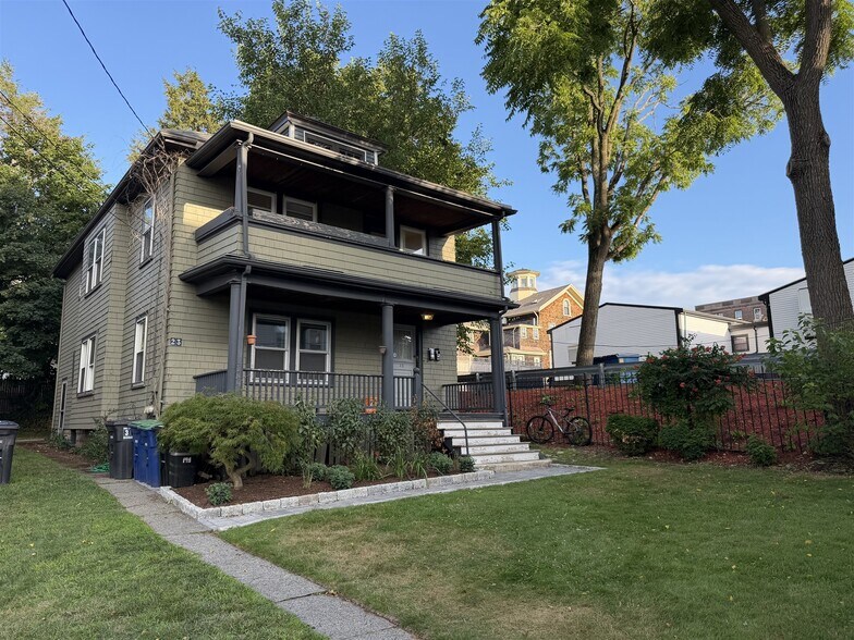Building Photo - 23 Central Rd