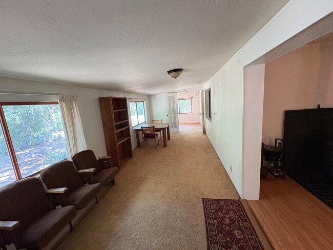 Building Photo - 5631 Canyon Creek Rd