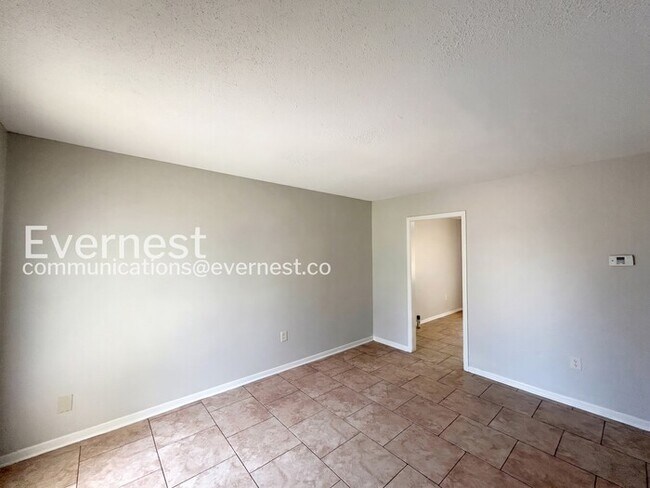 Building Photo - 3 Bed, 1 Bath Home with Fenced Yard and Carport / Pet-friendly / Coming Soon!
