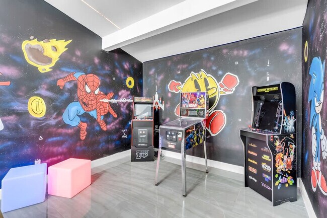 Building Photo - 1255 NE 199th St