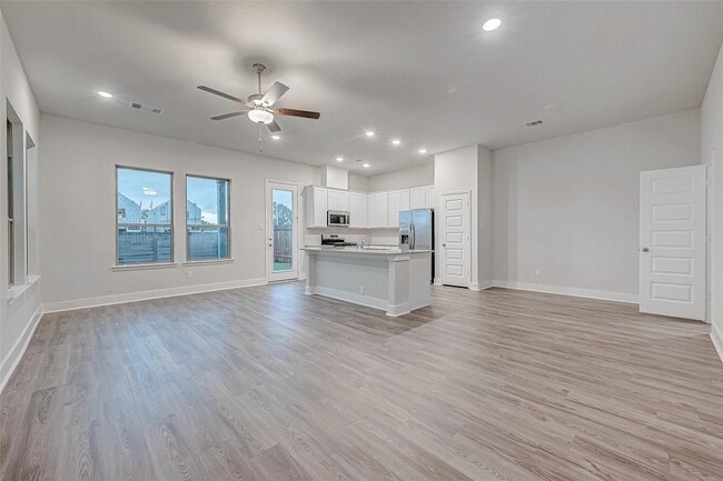 Building Photo - 13410 Sun Cay Dr