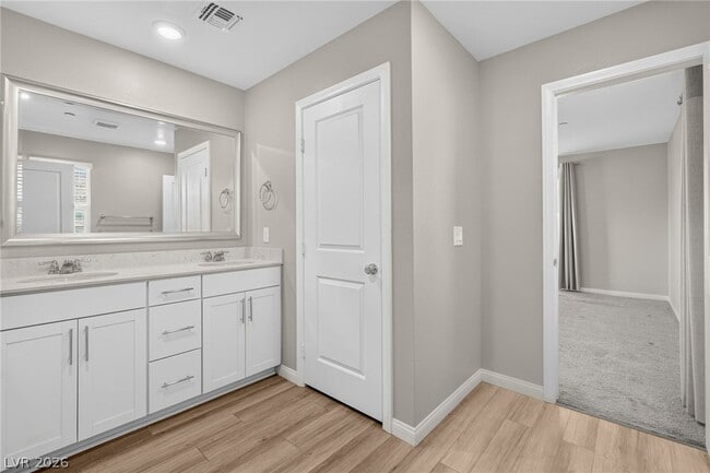Building Photo - 2435 Bellinzona Pl
