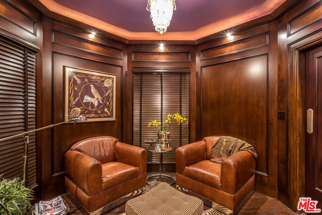 Building Photo - 10335 Wilshire Blvd