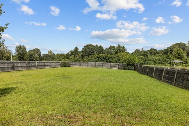 Building Photo - 3932 Chatterleigh Dr