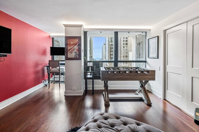 Building Photo - 1030 N State St