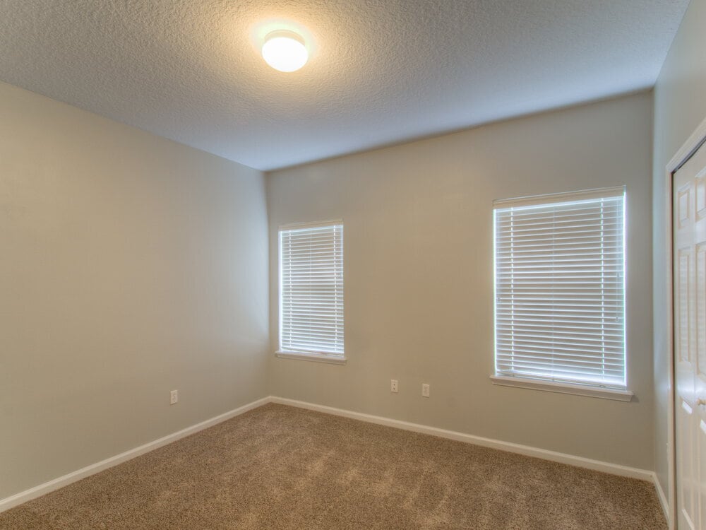 Building Photo - 2533 Sunny Creek Dr