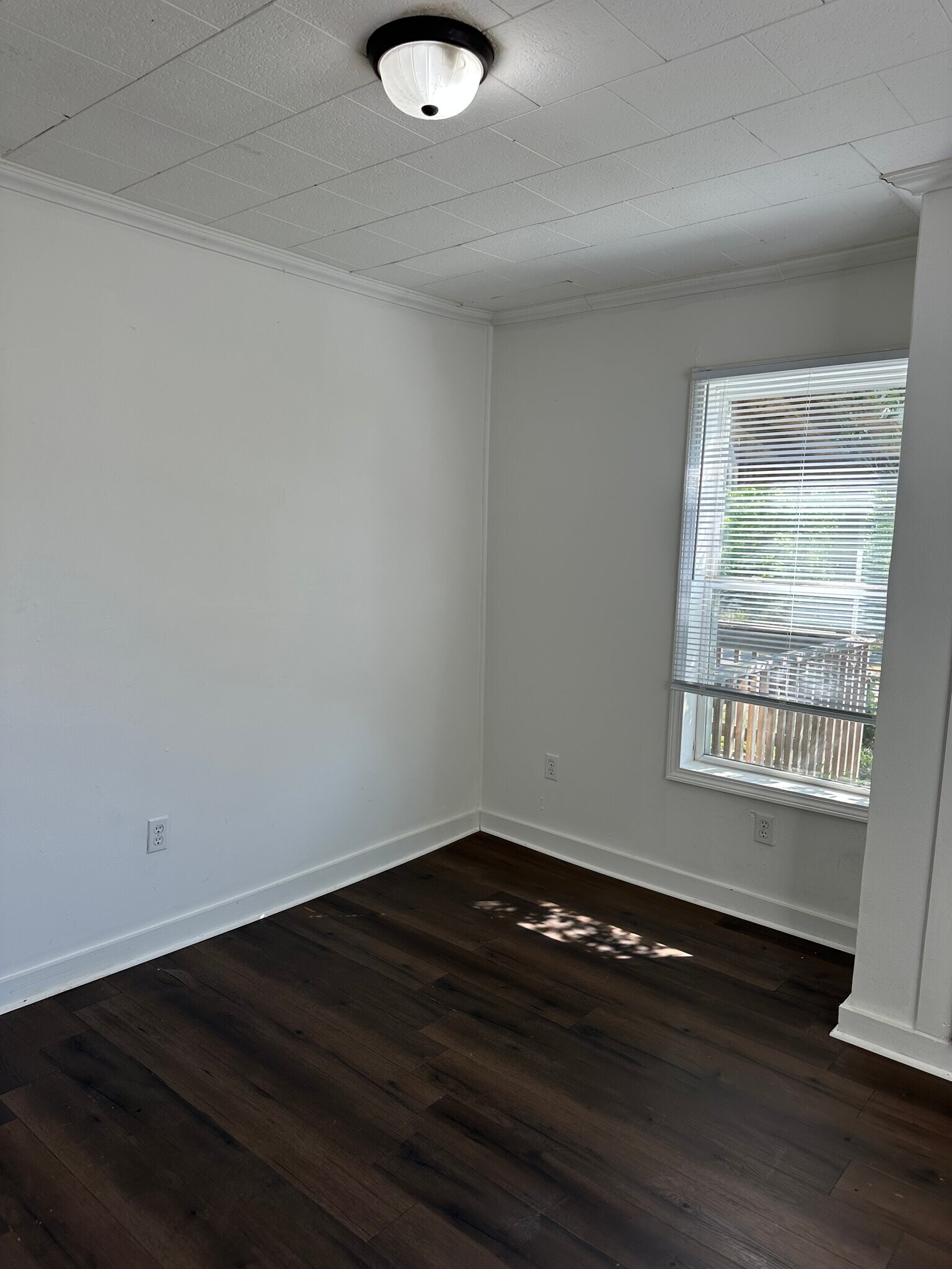Building Photo - 4499 Hickory Nut Ridge Rd