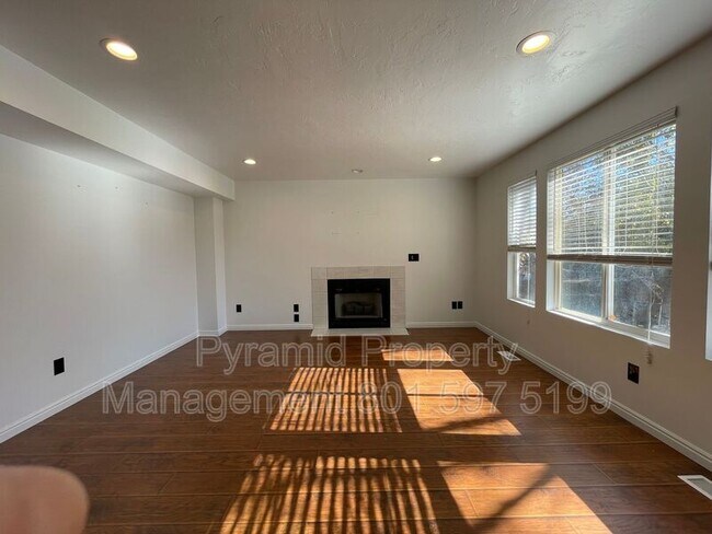 Building Photo - 4111 W 9580 S