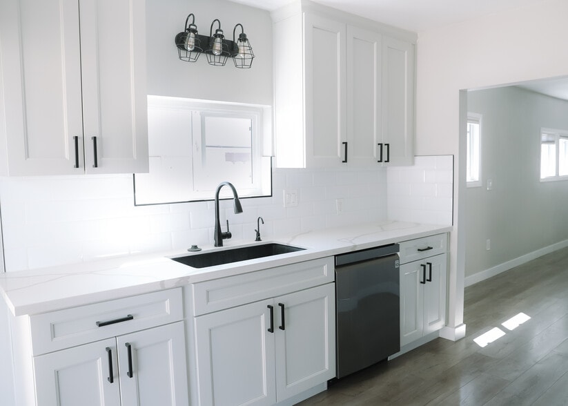 Building Photo - 1130 Wesley Ave